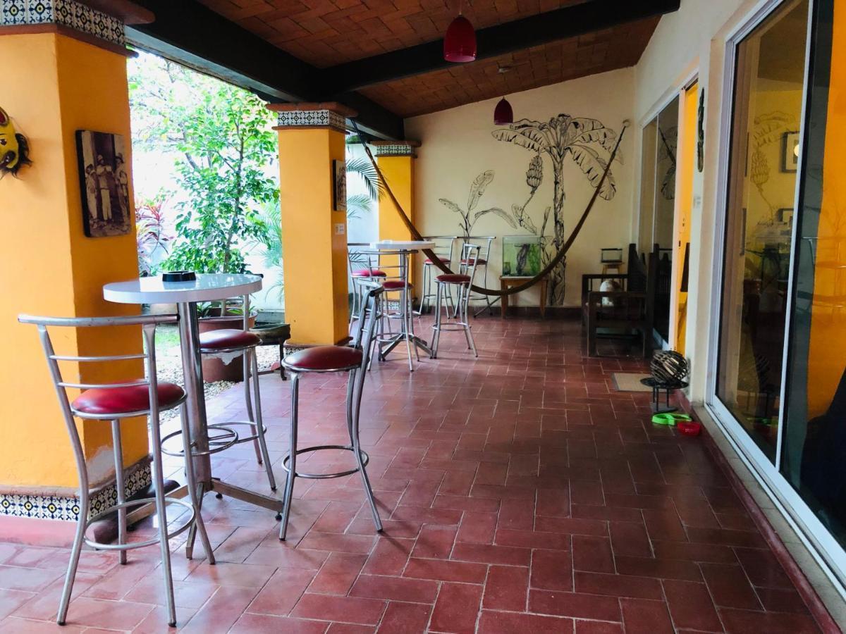 Los Nardos Hostel -Pet Friendly- Oaxaca 外观 照片